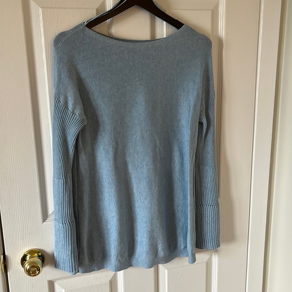 Vince Camaro Blue Sweater - Picture 1 of 4